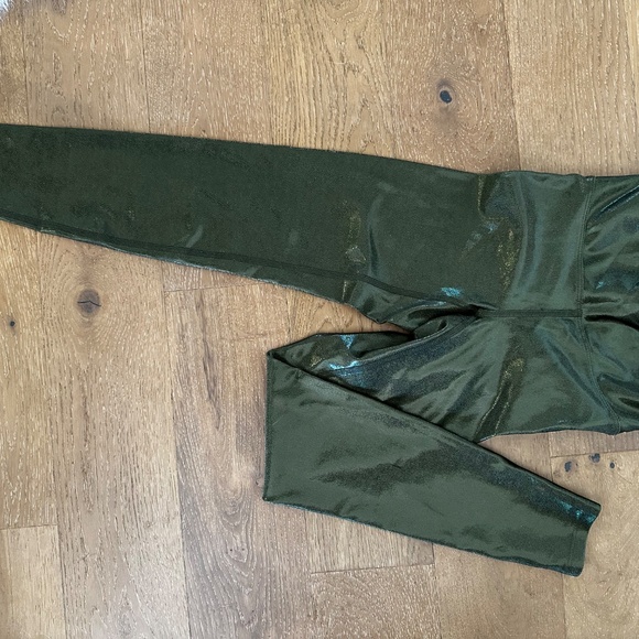 Heroine Sport Marvel Leggings size xs - Picture 4 of 6